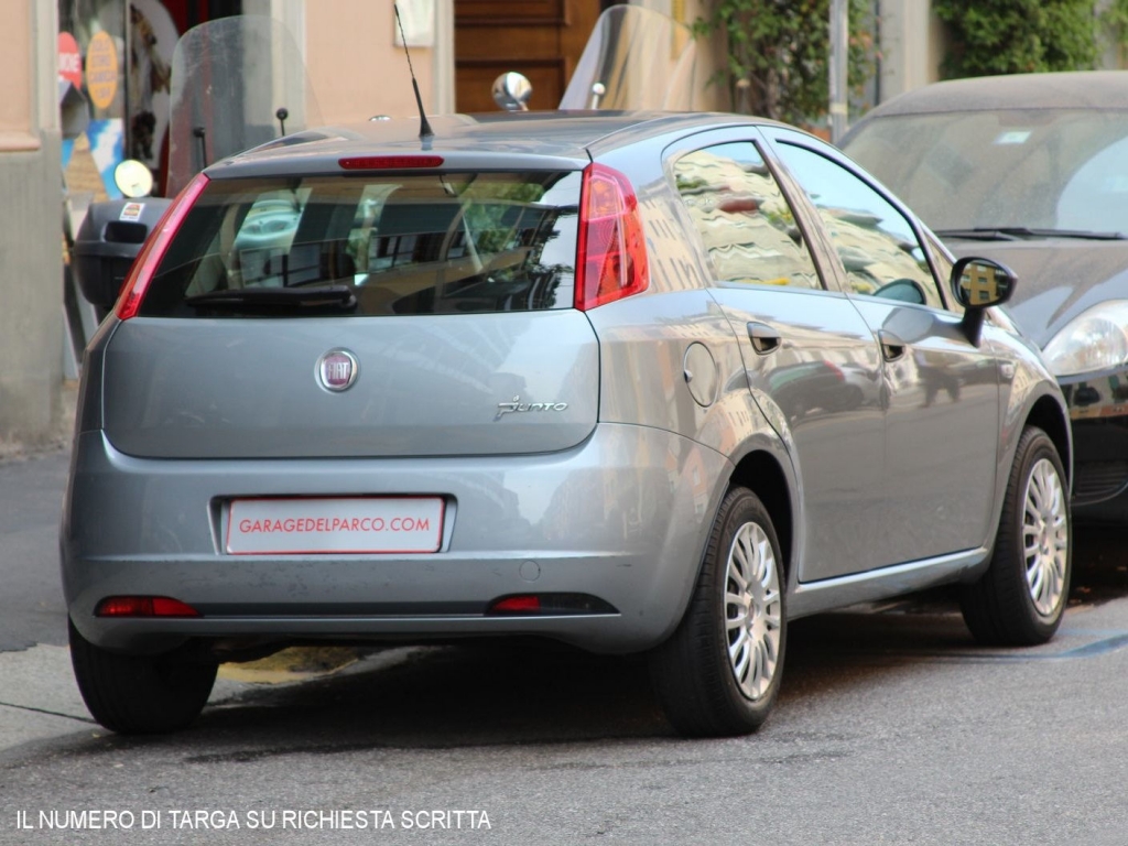 Fiat GRANDE PUNTO 1.2 Start&Stop 5 PORTE AUTO PER NEOPATENTATI, UNICO PROPRIETARIO, LIBRO Fiat GRANDE PUNTO 1.2 Start&Stop 5 PORTE AUTO PER NEOPATENTATI, UNICO PROPRIETARIO, LIBRO