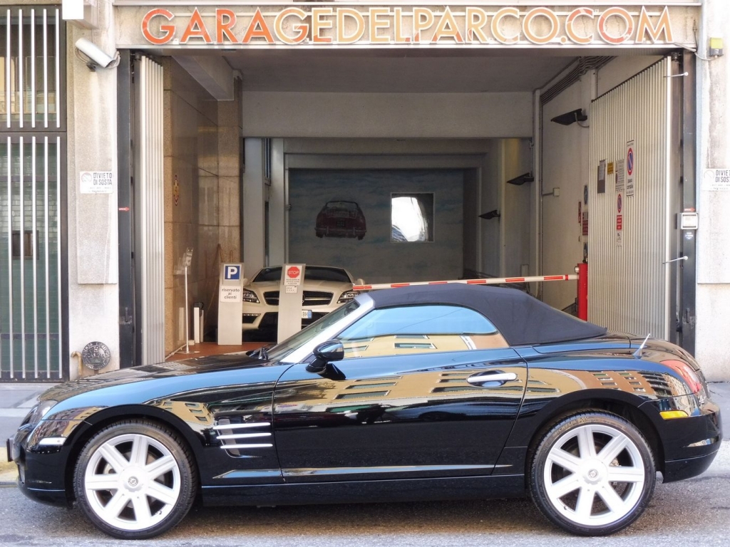 Chrysler Crossfire 3.2 V6 Roadster Automatico Unico Proprietario, Libro Service Chrysler. Il Numero Di Targa E' Disponibile Su Richiesta Scritta.