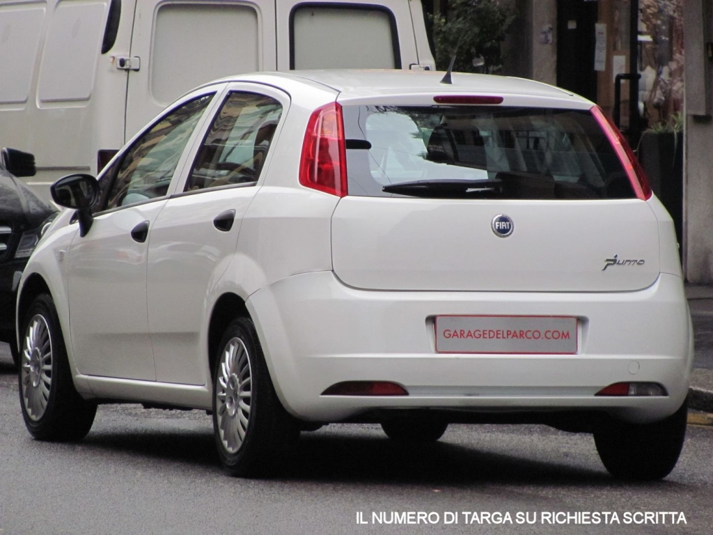 Fiat GRANDE PUNTO 1.2 5 PORTE FRIZIONE E DISTRIBUZIONE NUOVE, LIBRO SERVICE E FATTURE TAGLIANDI Fiat GRANDE PUNTO 1.2 5 PORTE FRIZIONE E DISTRIBUZIONE NUOVE, LIBRO SERVICE E FATTURE TAGLIANDI